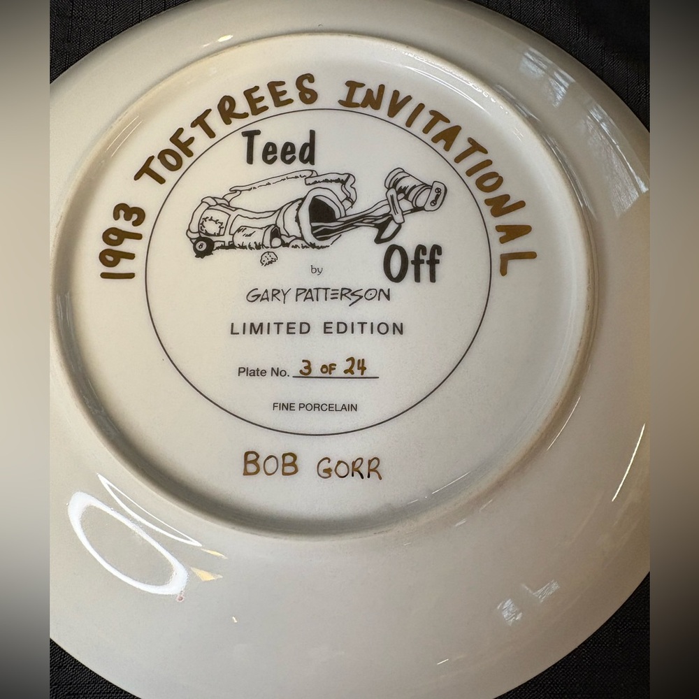 Porcelain Collector Plate Titled “The Sand Trap” - Picture 2 of 4